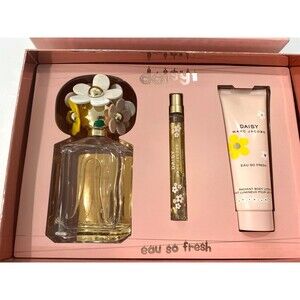Daisy Marc Jacobs Eau So Fresh 3 Piece Set Spray, Lotion and Perfume NEW
